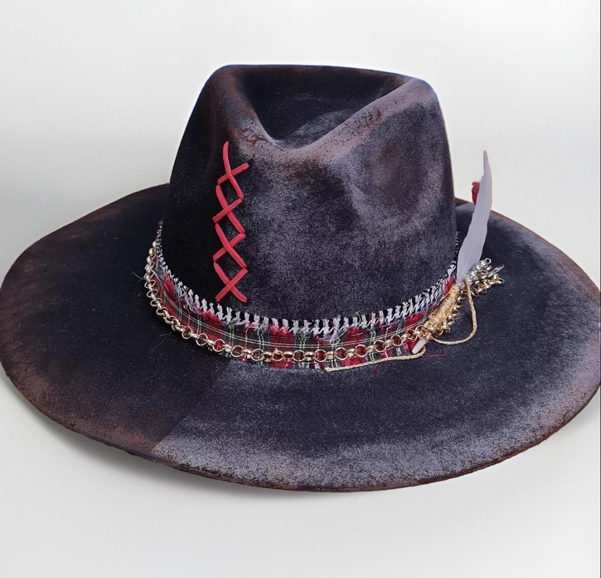 Cappello Bene e Male