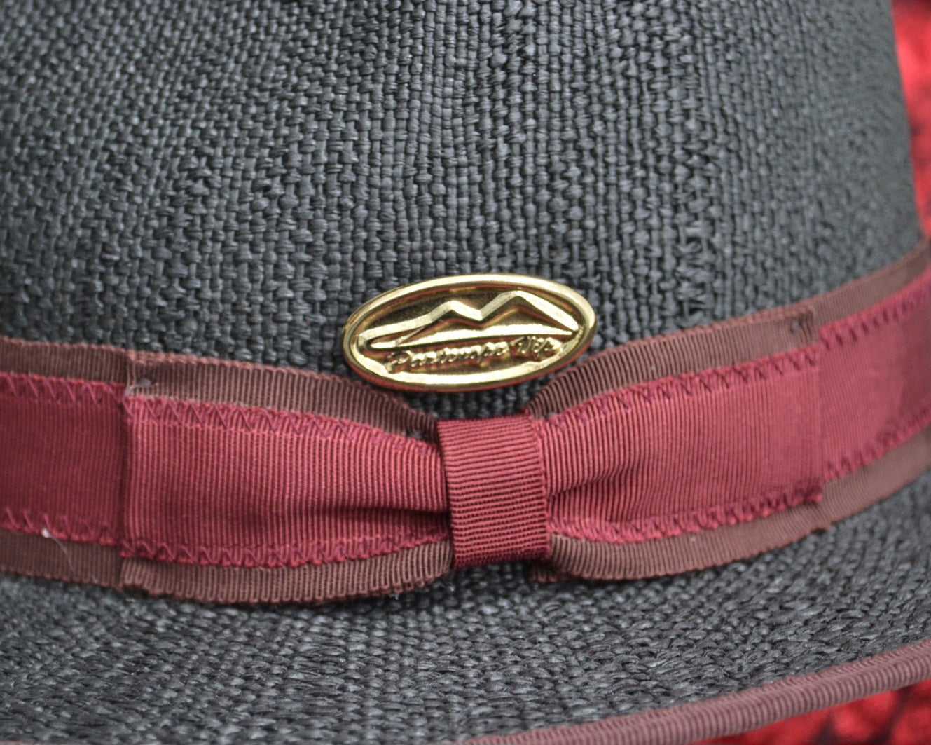 Cappello fedora di paglia nero
